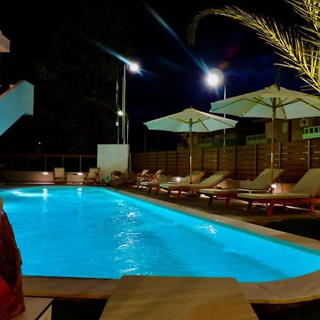 Essentia Vita Comfy Suites لايميناس المظهر الخارجي الصورة